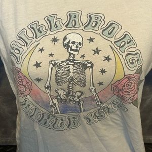 Billabong women’s t-shirt